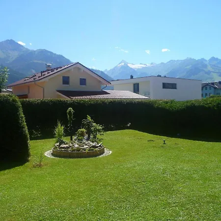 Apartment-alpenfantasie Apartman